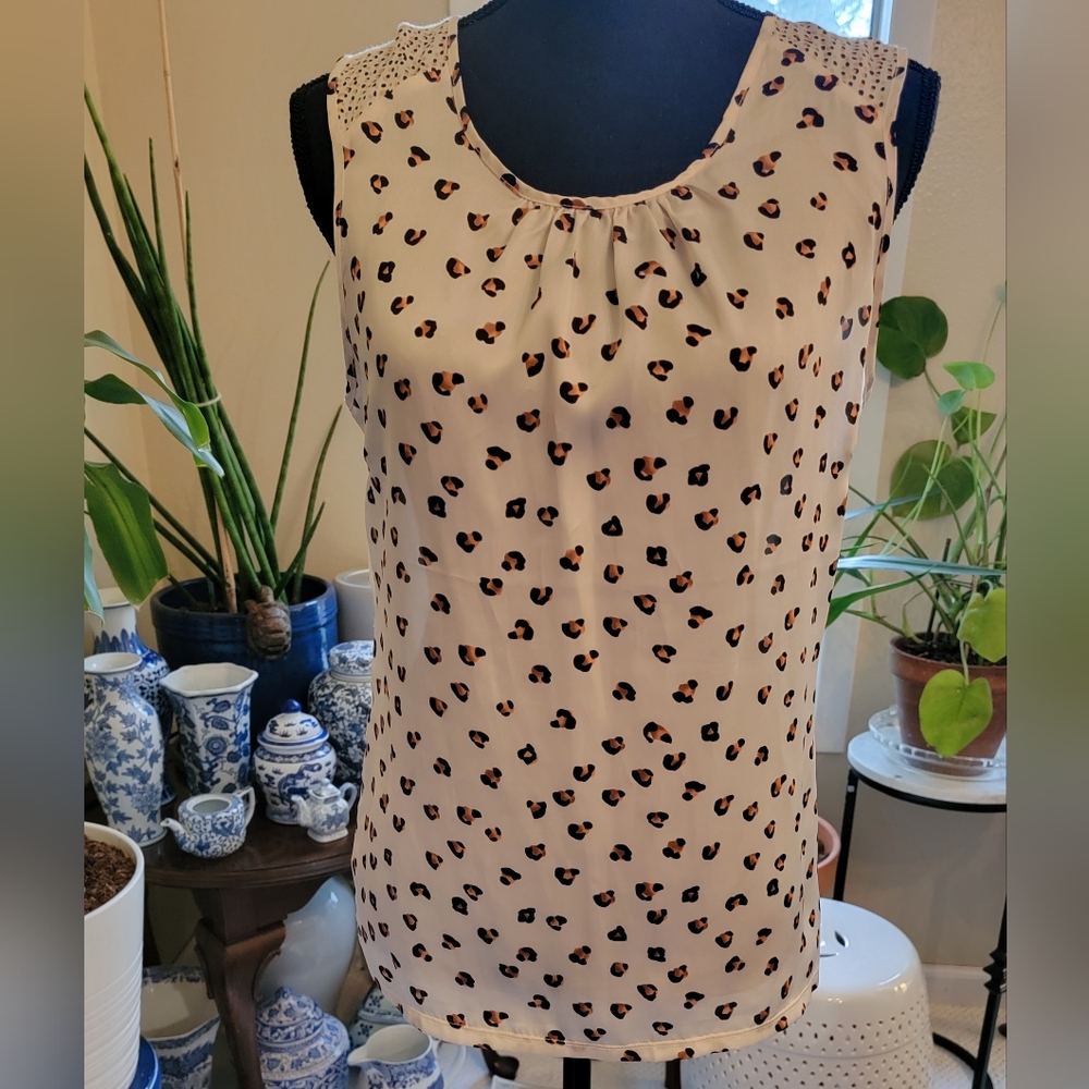 The Limited Cream Mixed Media Animal Print Sleeveless Shirt M